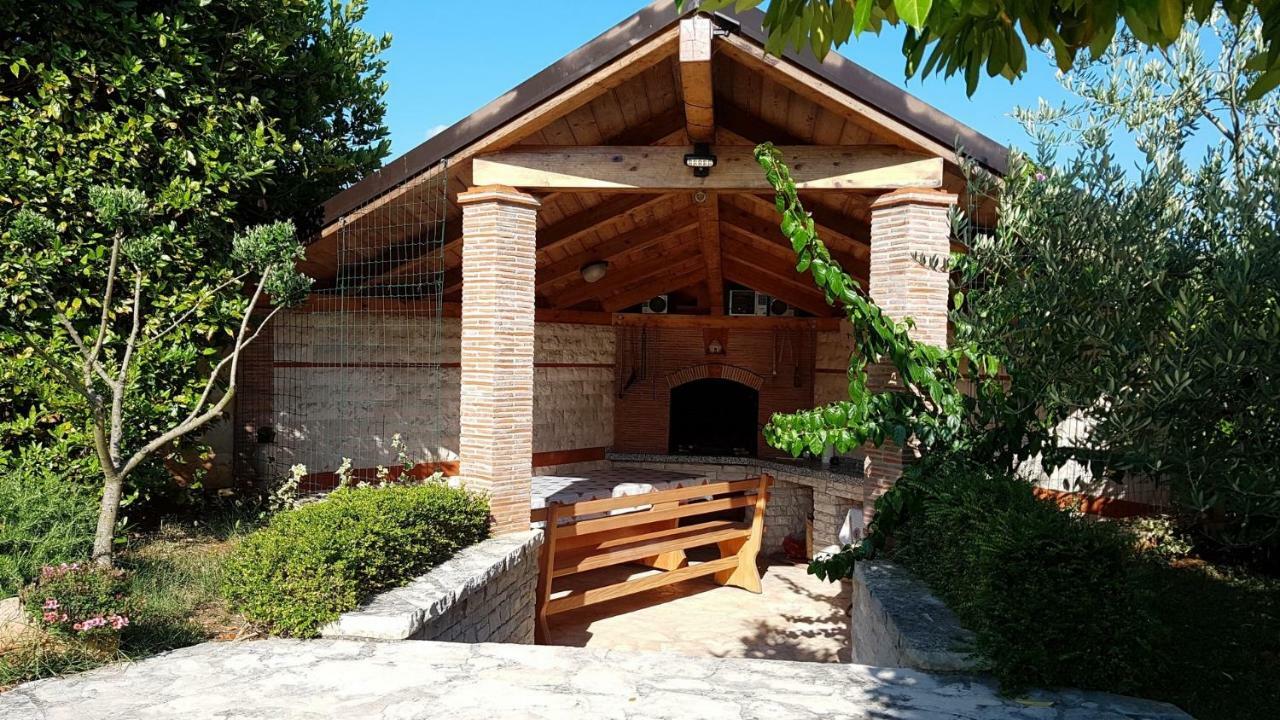 Villa Noela Пула Экстерьер фото